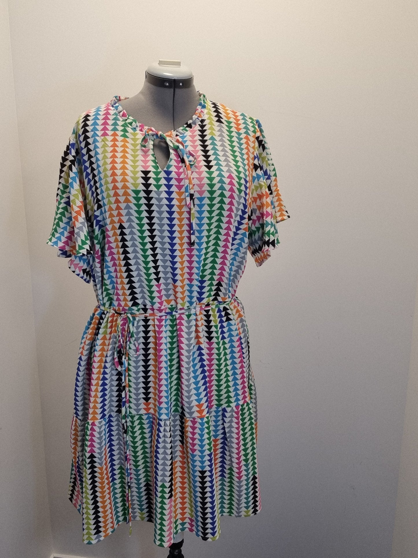 Loralette Summer Shift Dress - Size 20