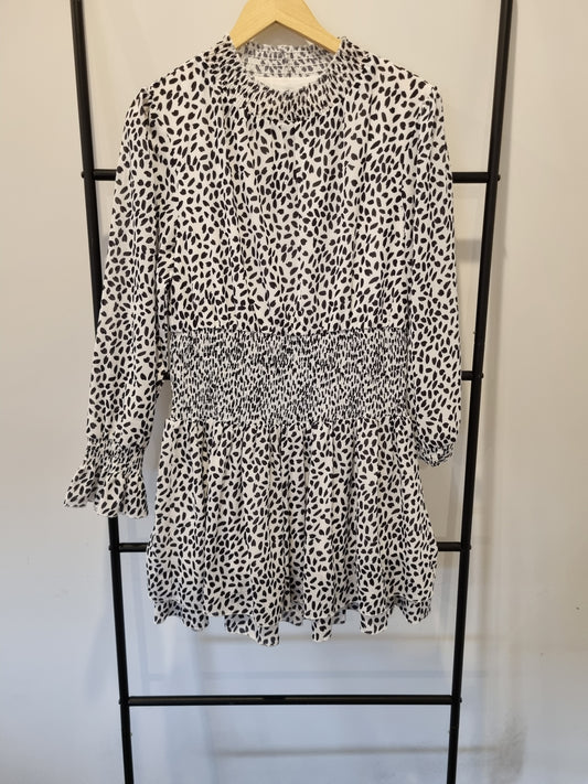 Atmos&Here Mini Dress - Size 14