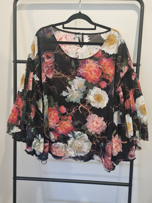Annah Stretton Top - Size L