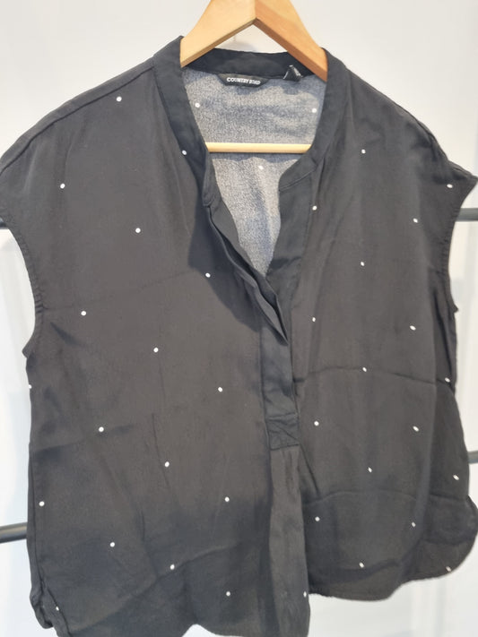 Country Road Sleeveless Blouse - Size S