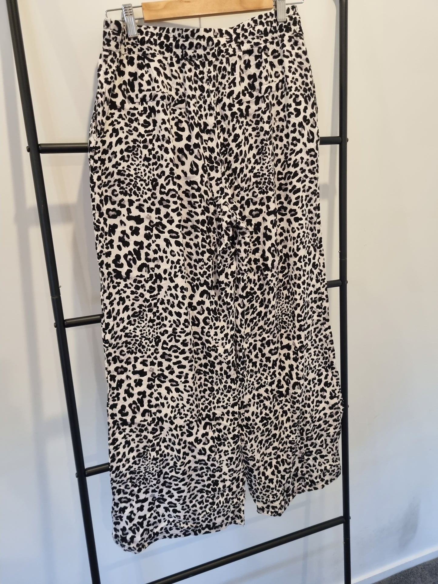 Decjuba wideleg pants - Size M