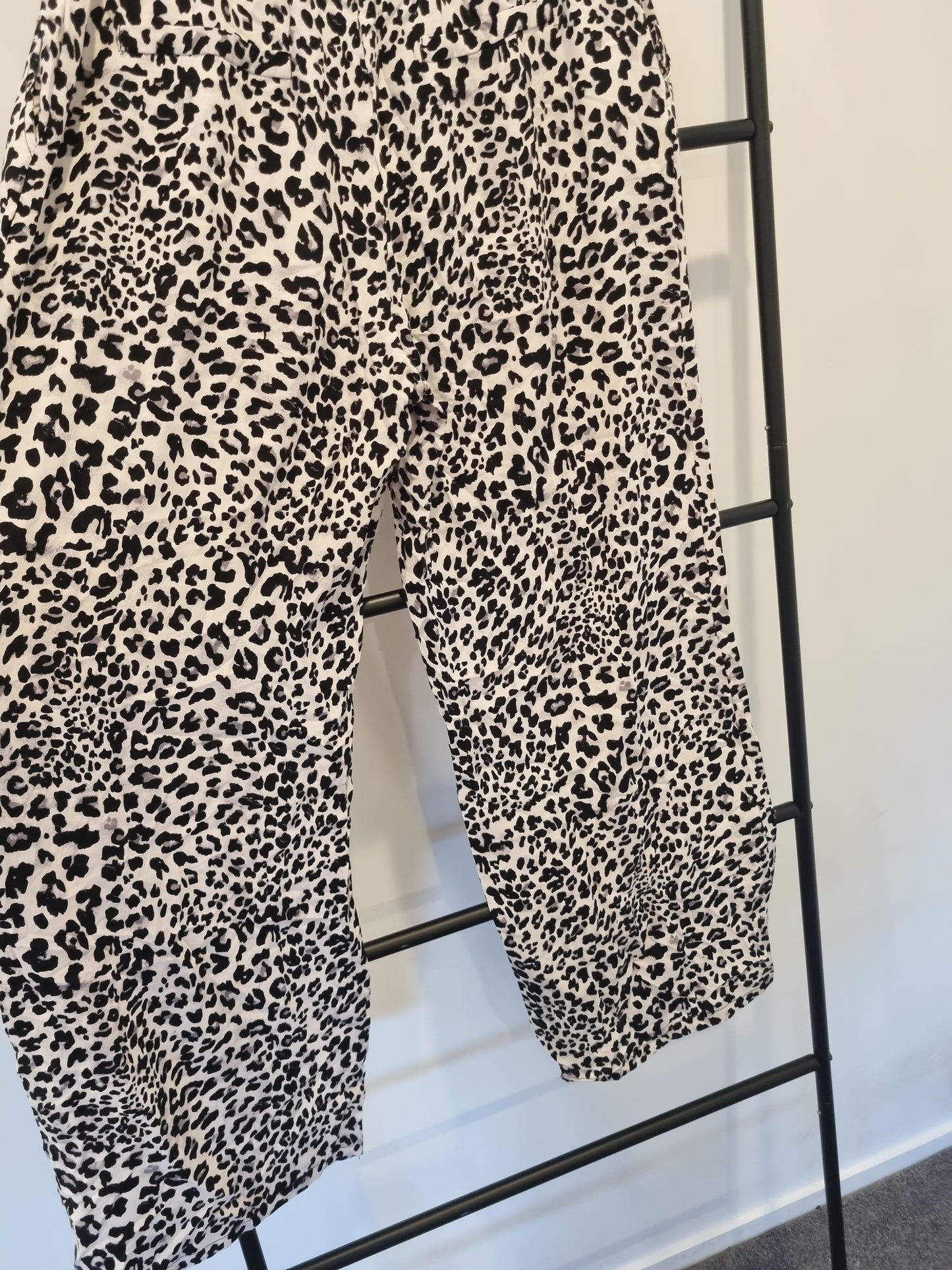 Decjuba wideleg pants - Size M
