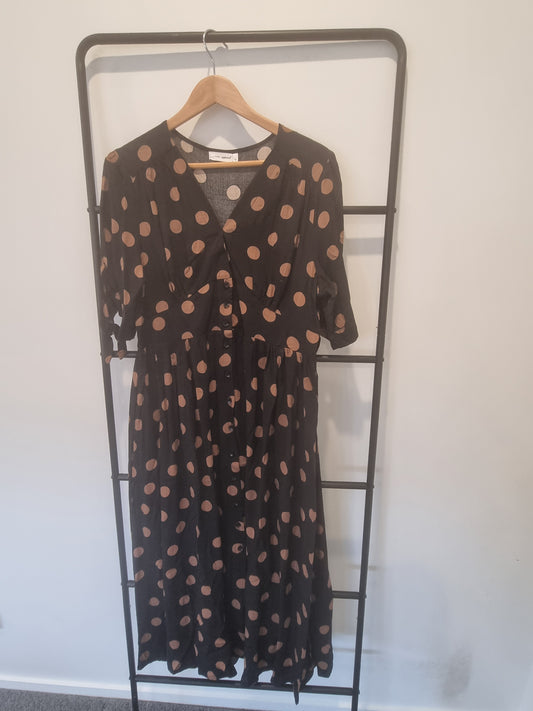 Vine Apparel Dress - Size 18