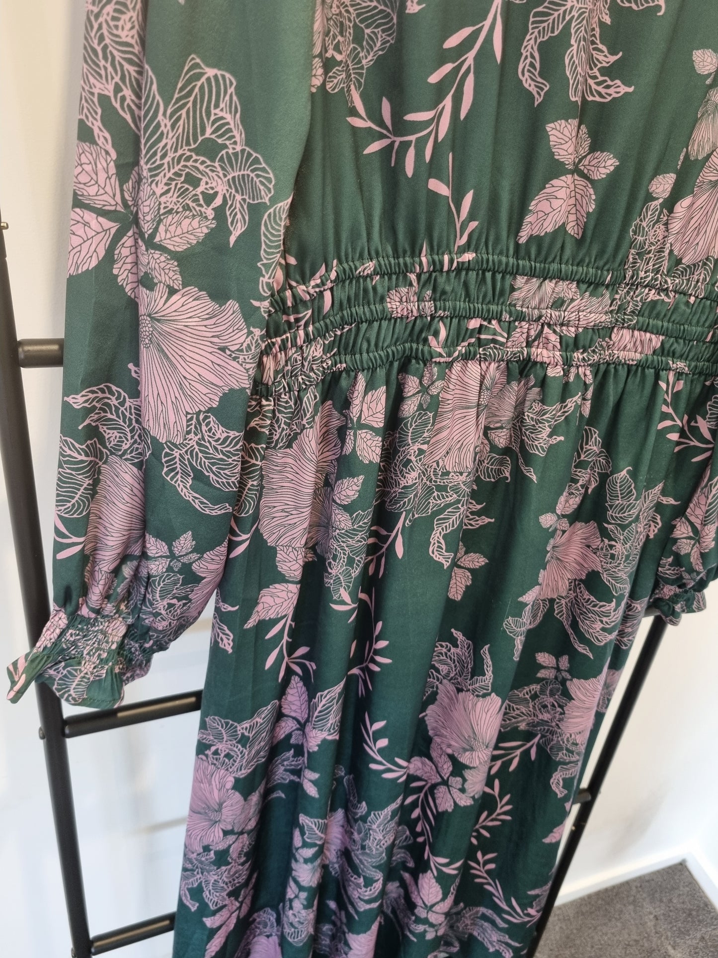 Seeking Lola Dress - Size 18