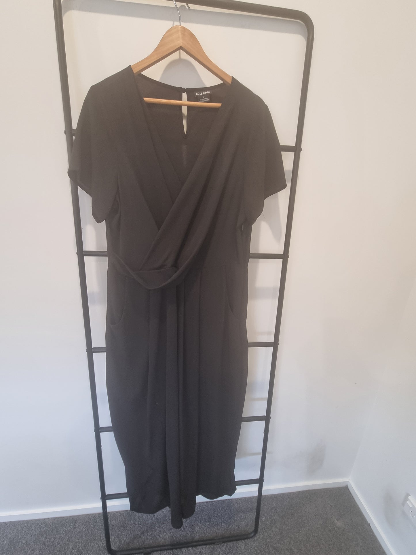 City Chic jumpsuit- Size S (16/18)
