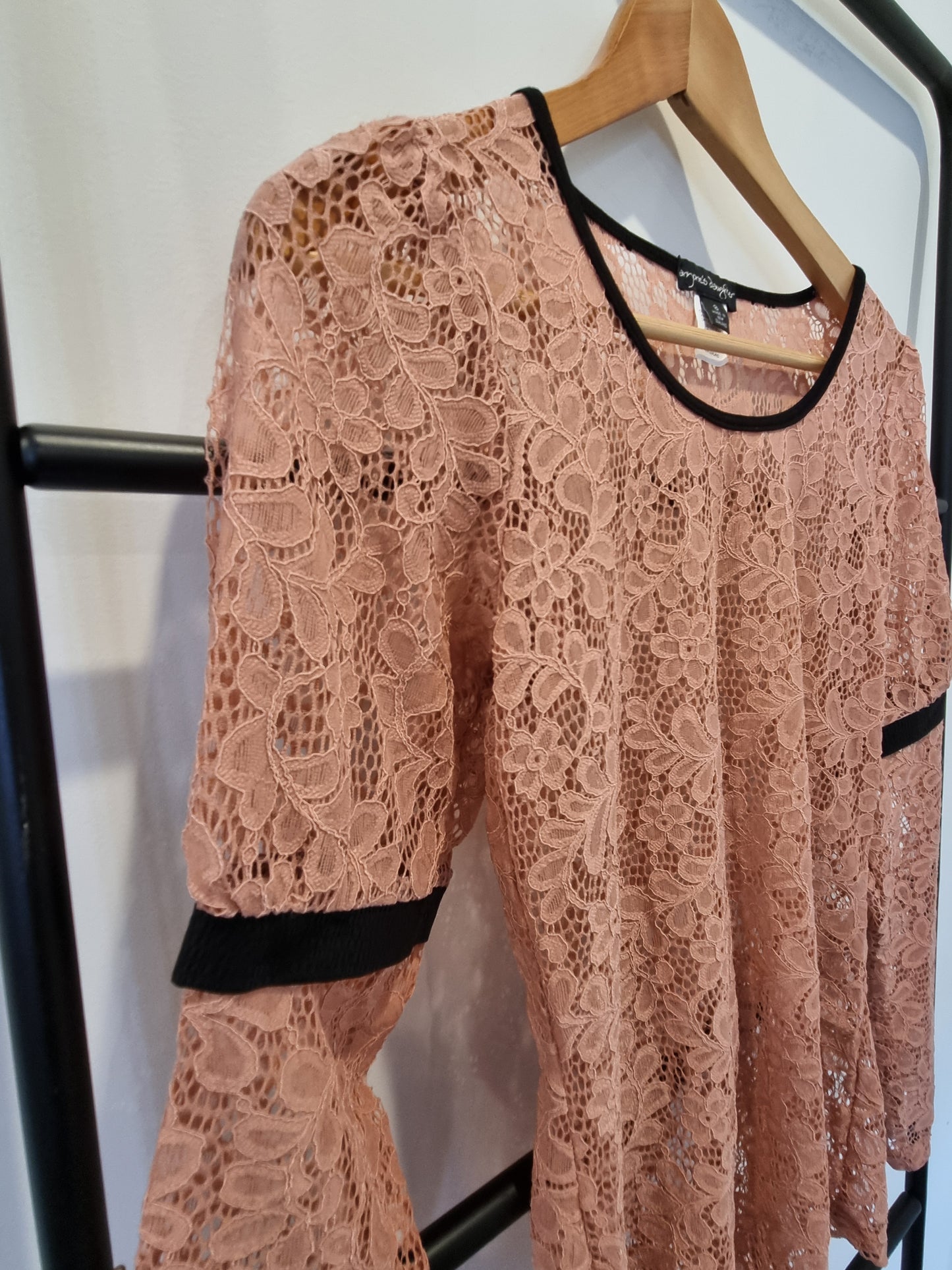 Anyone's Daughter Top - Size 8
