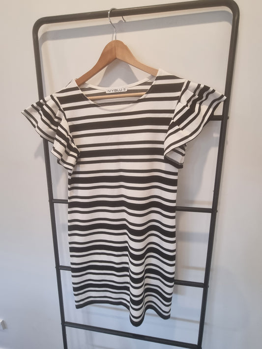 IvyBlu Dress - Size 10