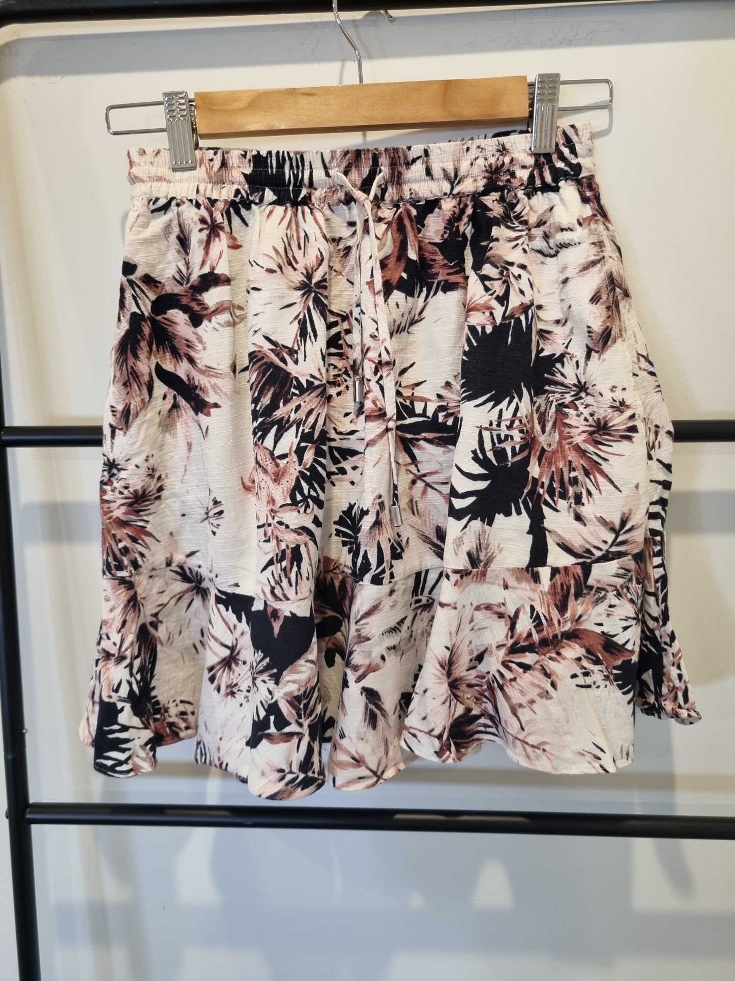 Decjuba Linen skirt - Size 10