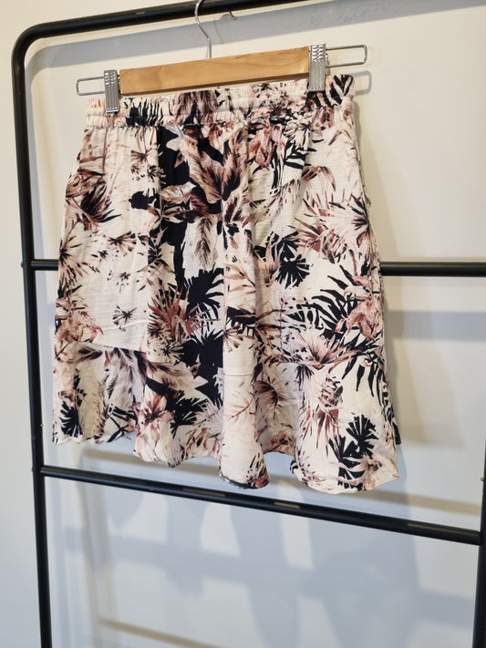 Decjuba Linen skirt - Size 10