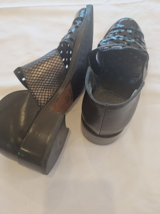 Beau Coops Loafers - EU 35