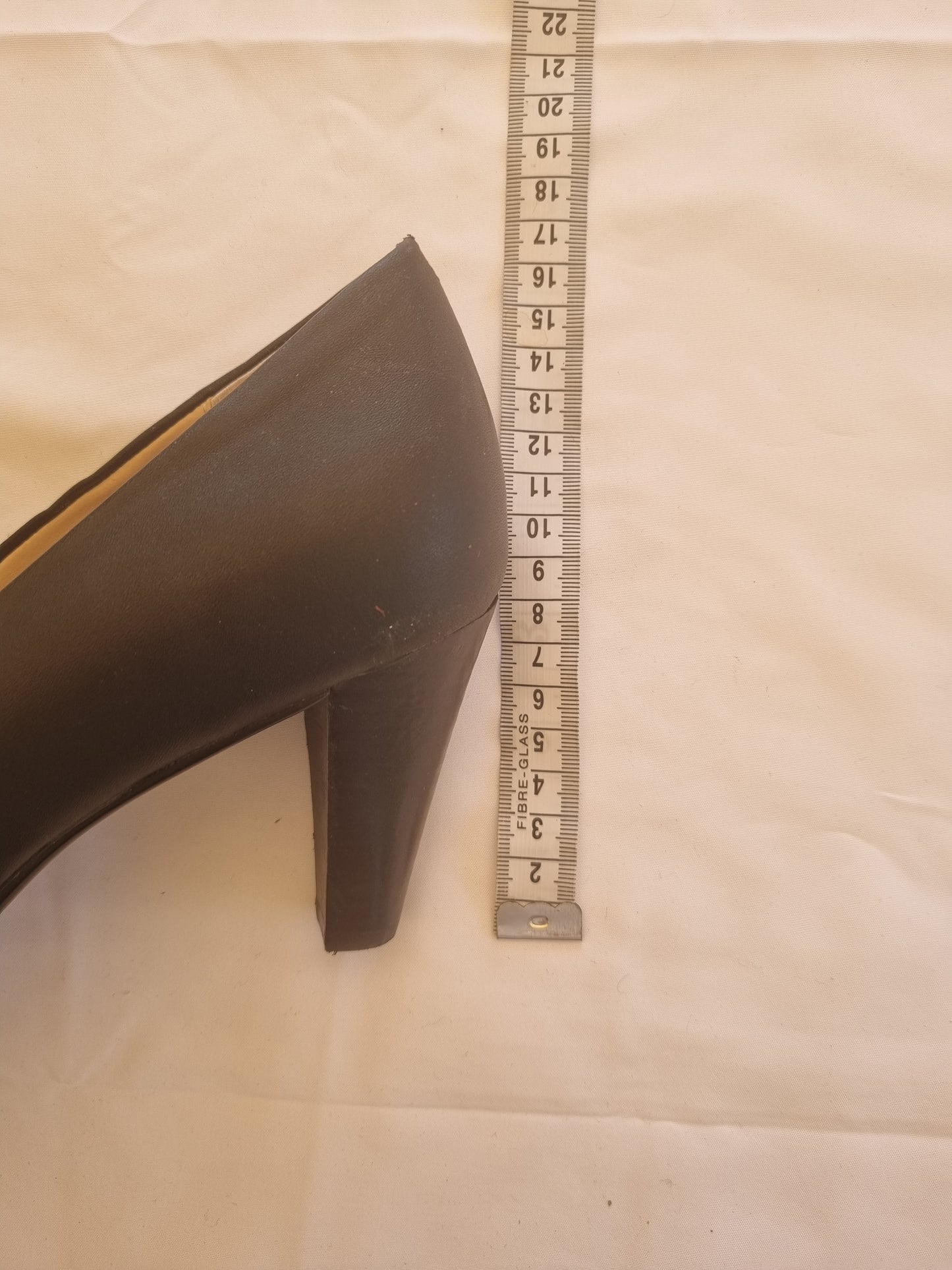 Betts widefit heels -Size EU 41 (10)