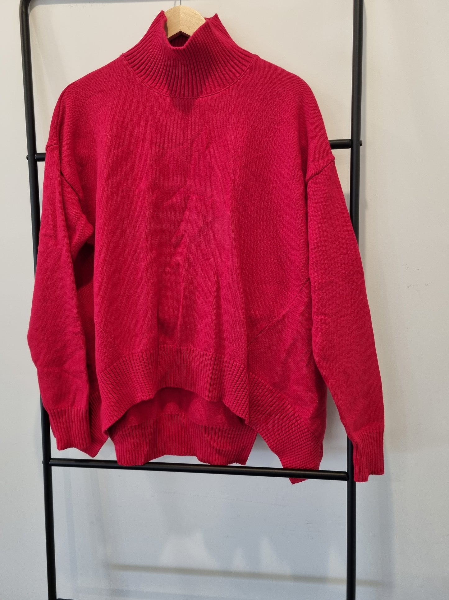 Loe Jumper - Size S