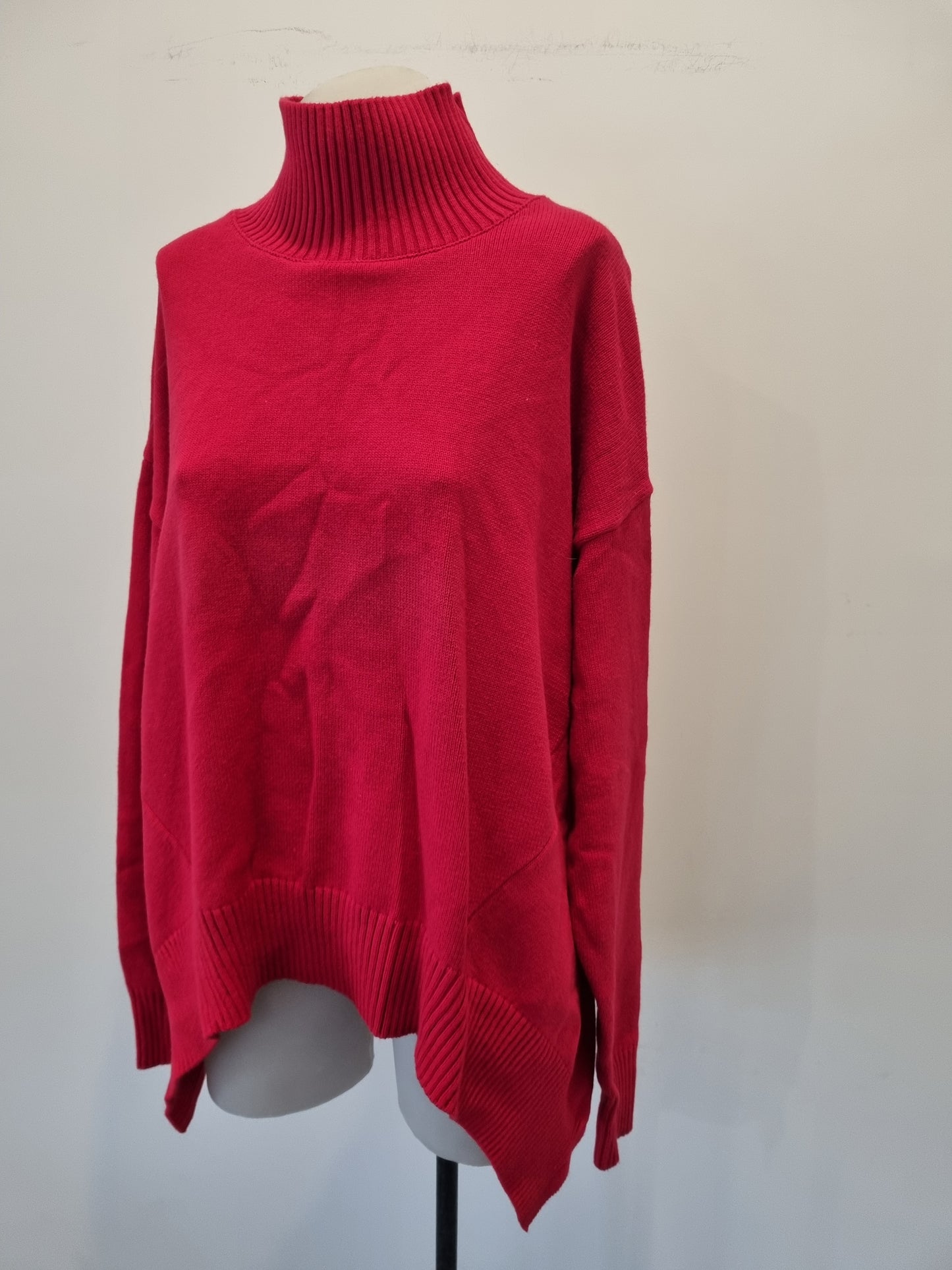 Loe Jumper - Size S
