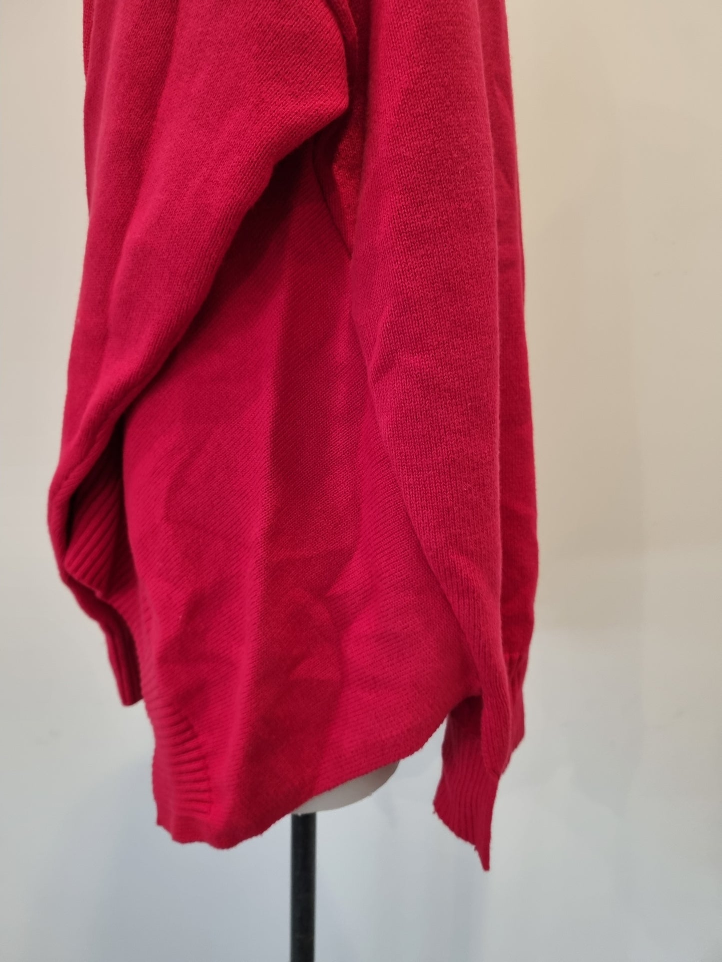 Loe Jumper - Size S