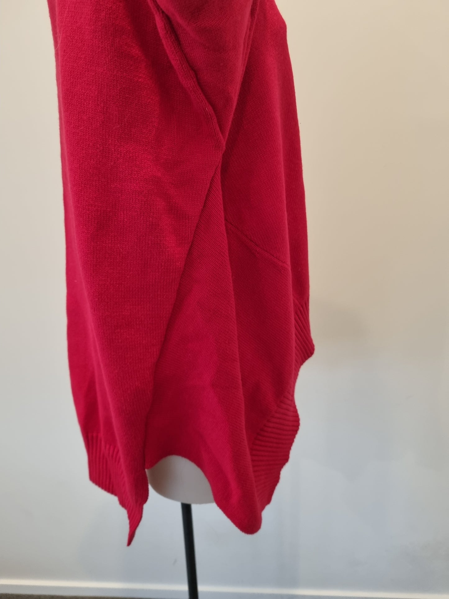 Loe Jumper - Size S