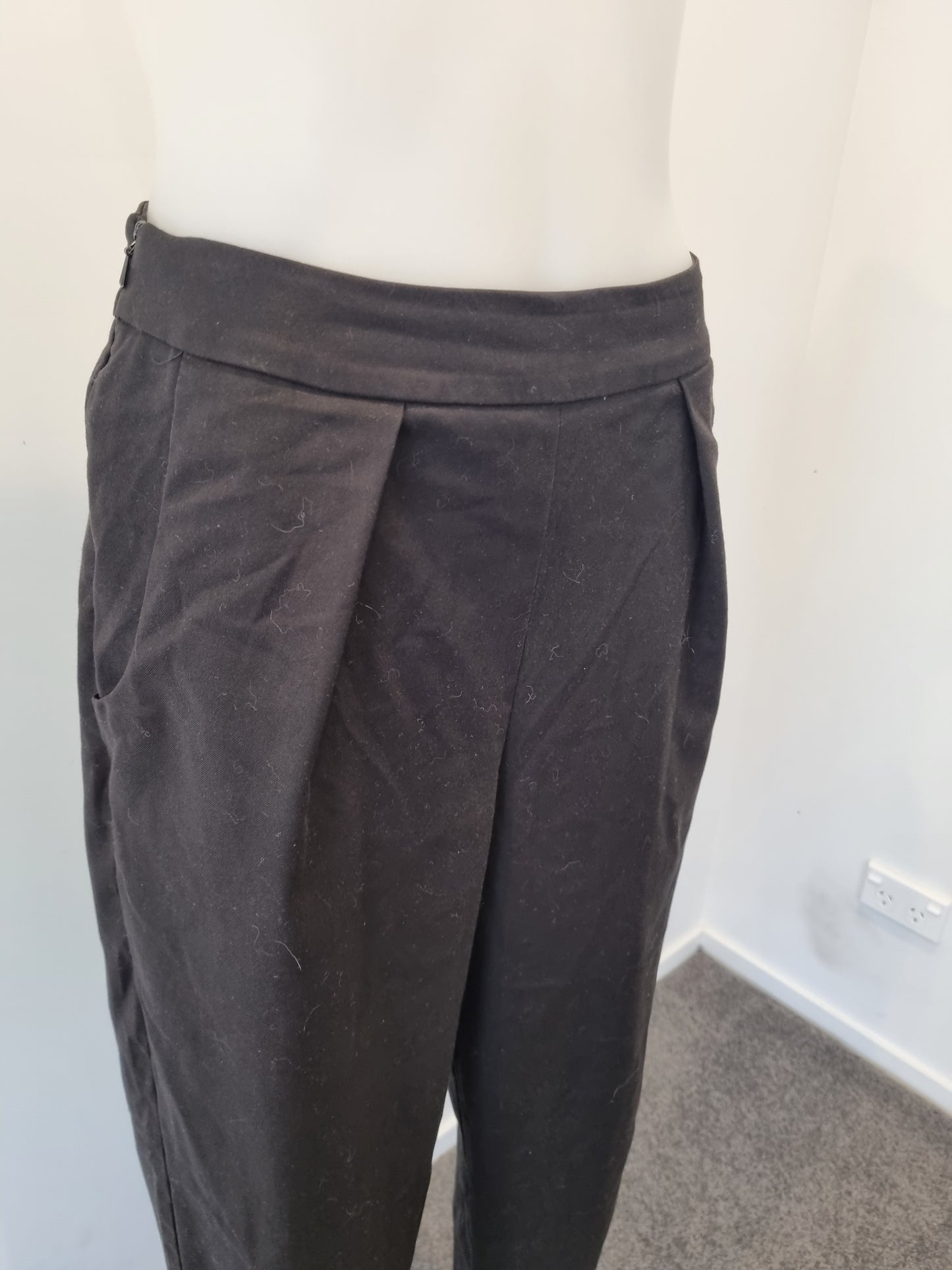 Kilt Tailored Pants - Size 10