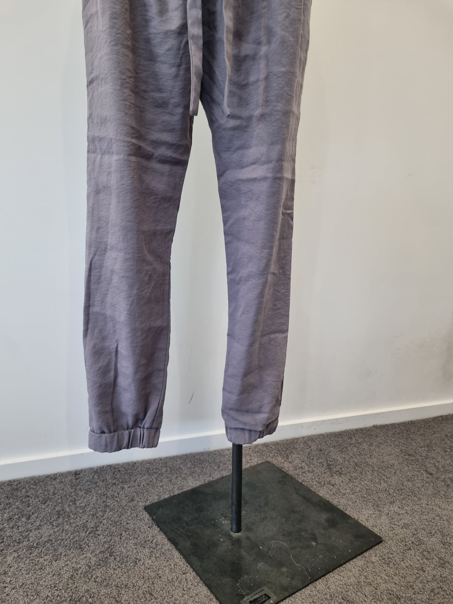 Kilt pants - size 8