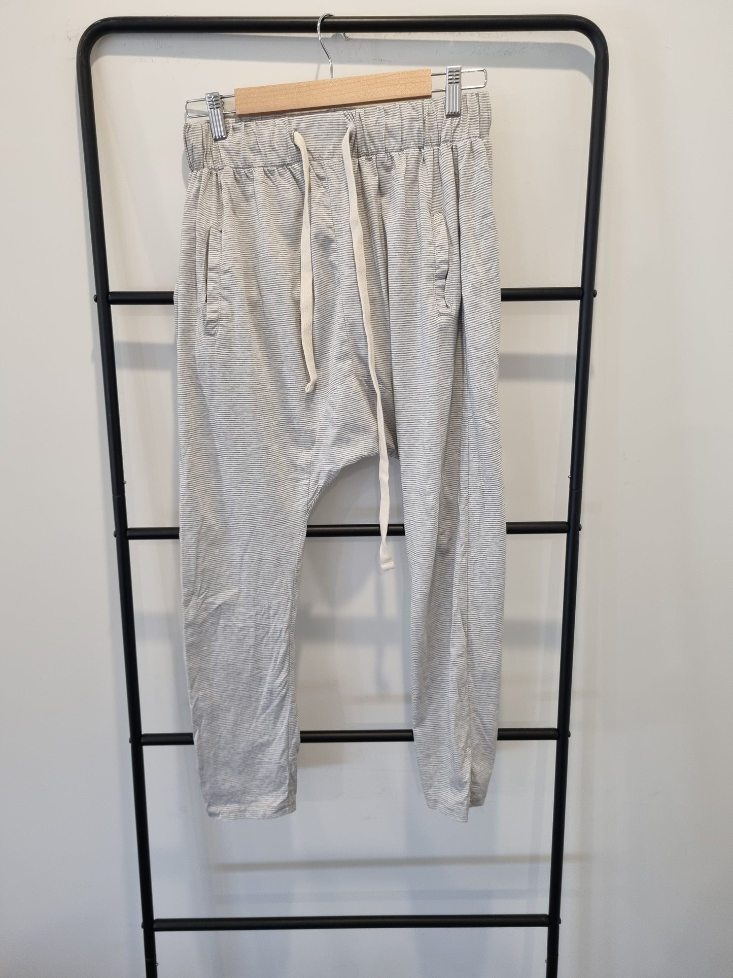Commoners slouch pants - size 10