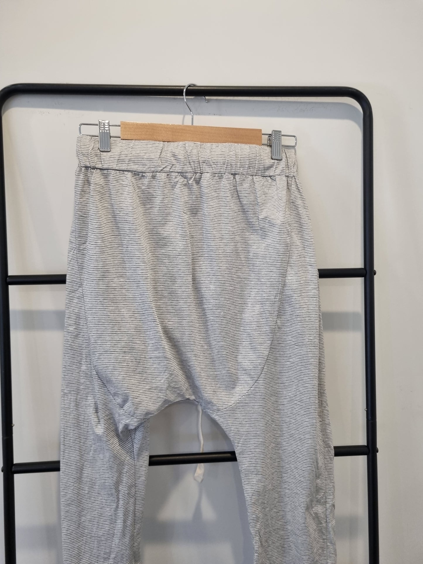 Commoners slouch pants - size 10
