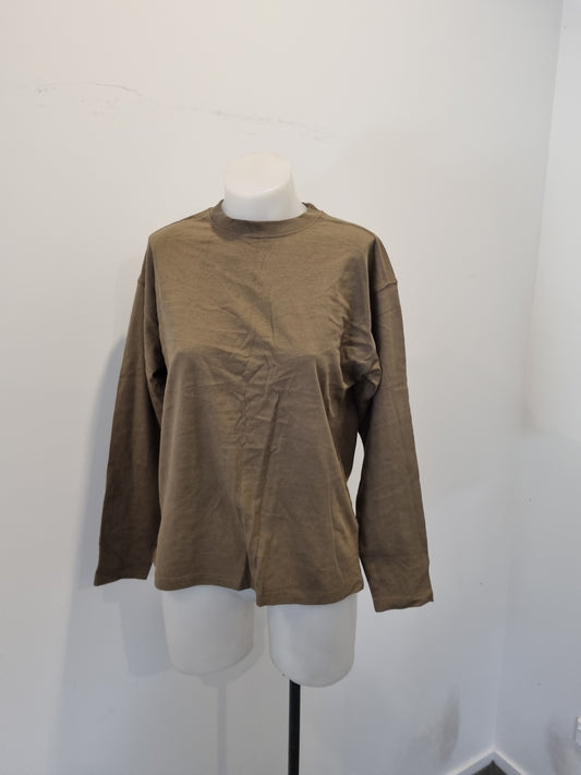 Zara long sleeved t-shirt - Size 12