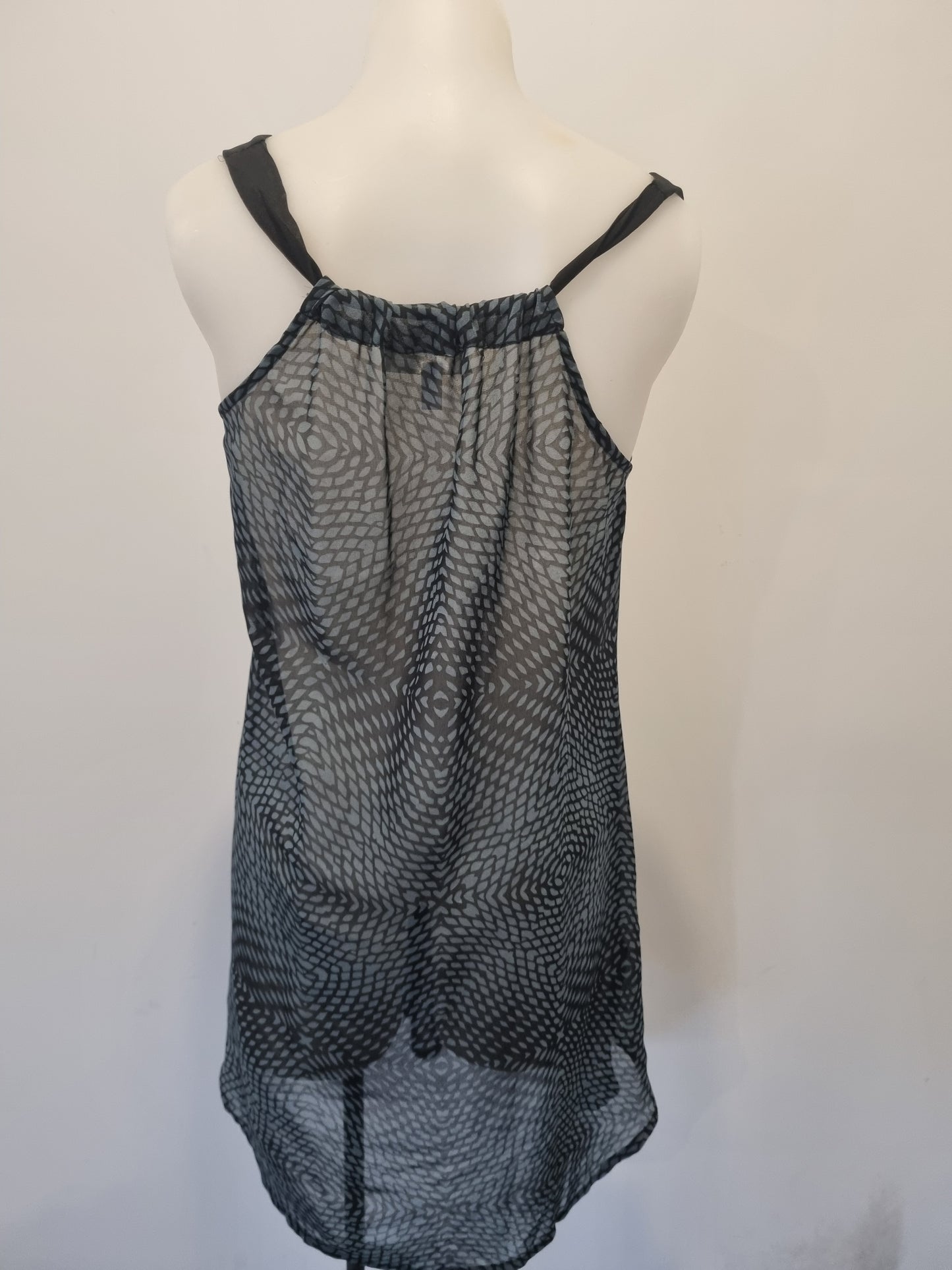 RJC by Kingan Jones Top - Size 8