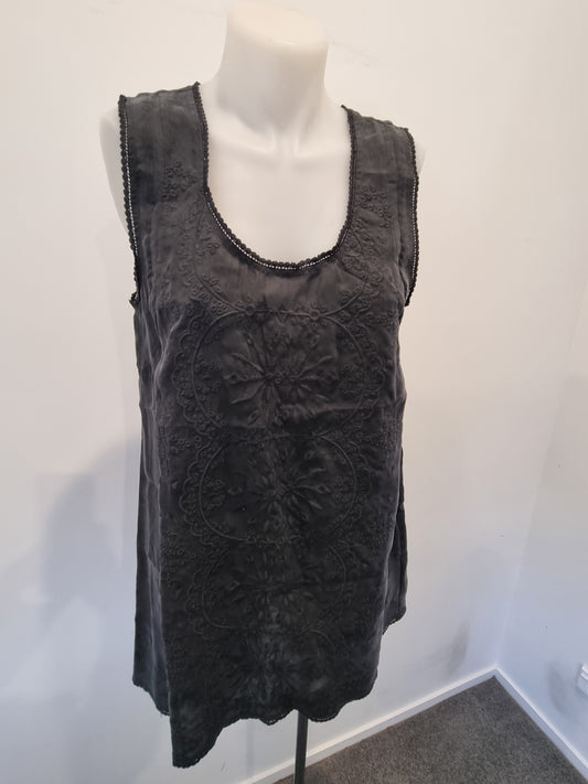 Verge Singlet - Size S