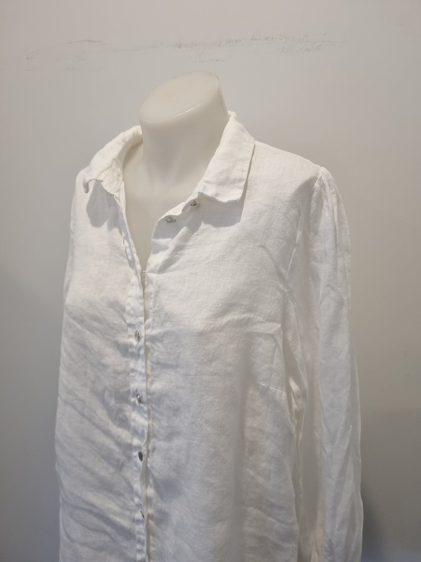 Decjuba Linen Shirt - Size 10