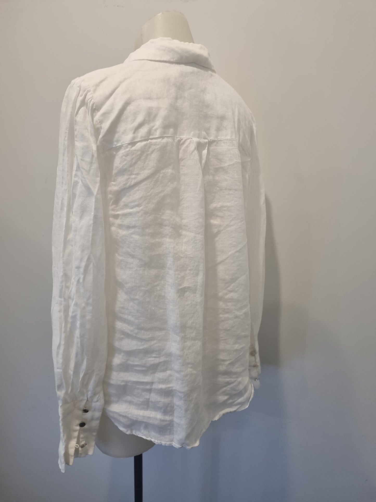 Decjuba Linen Shirt - Size 10