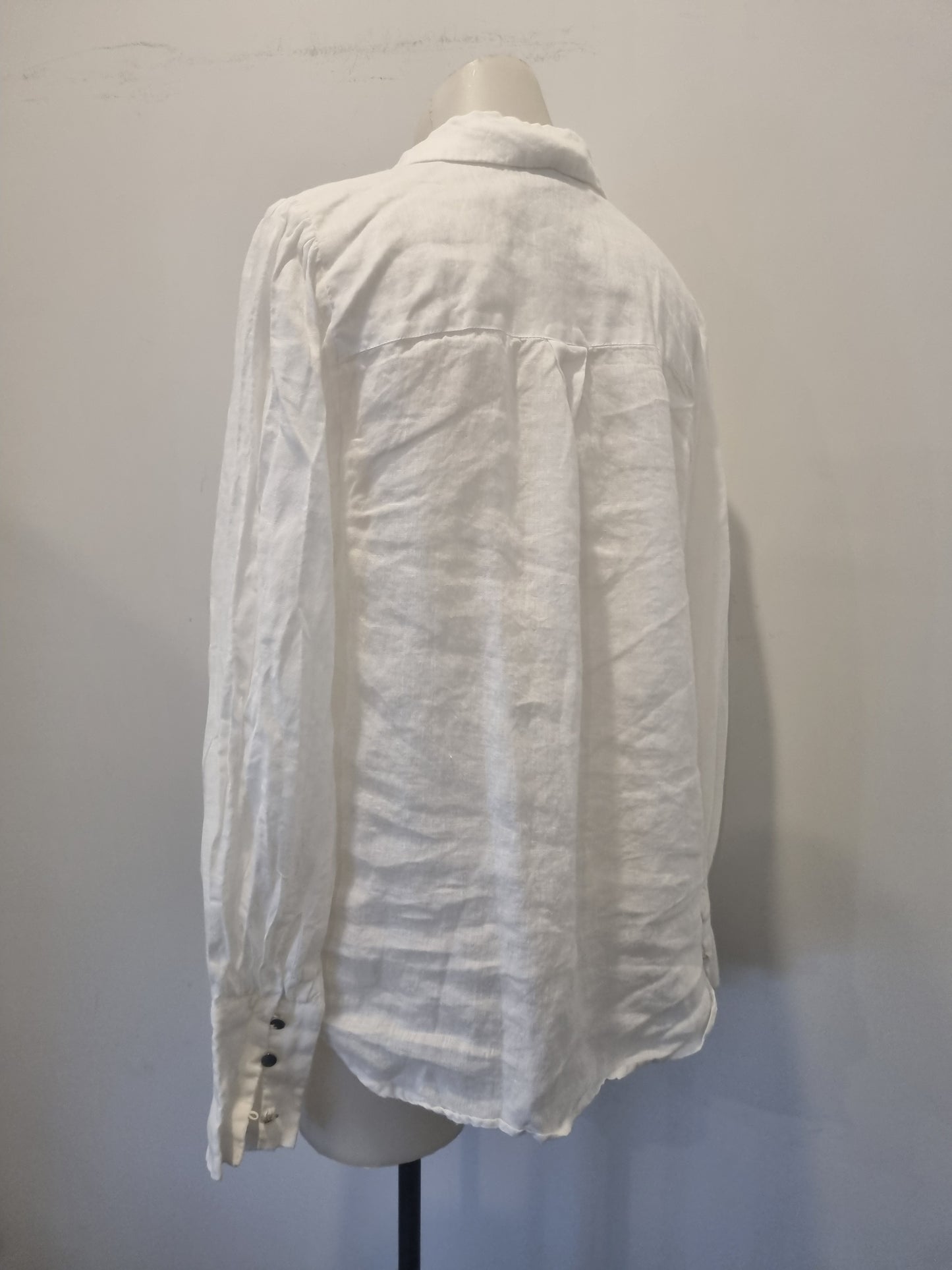 Decjuba Linen Shirt - Size 10