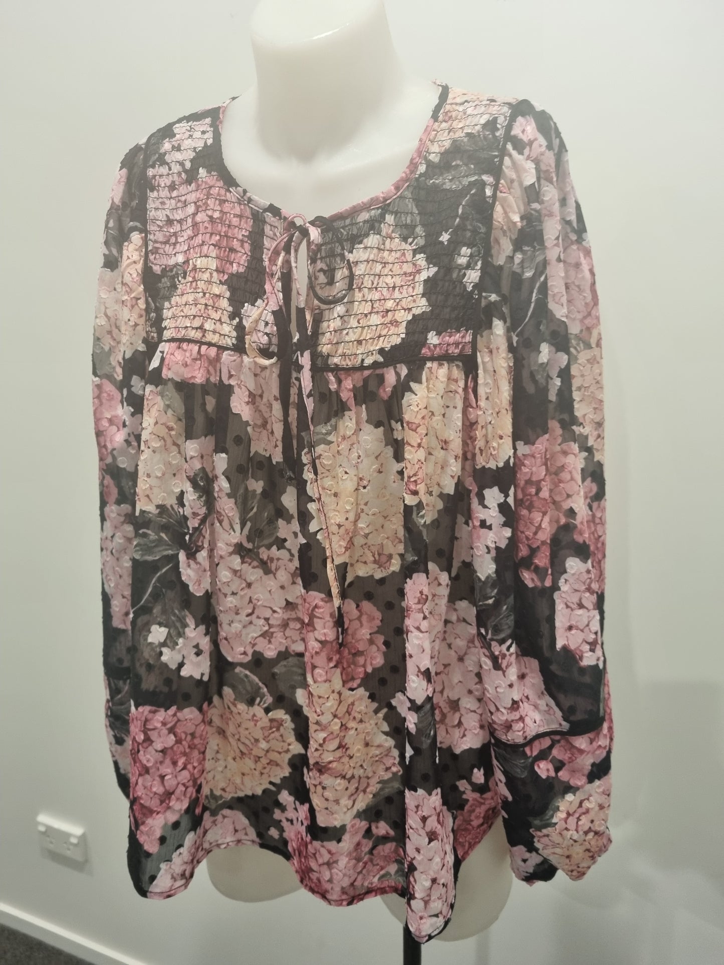 Decjuba Top - Size L