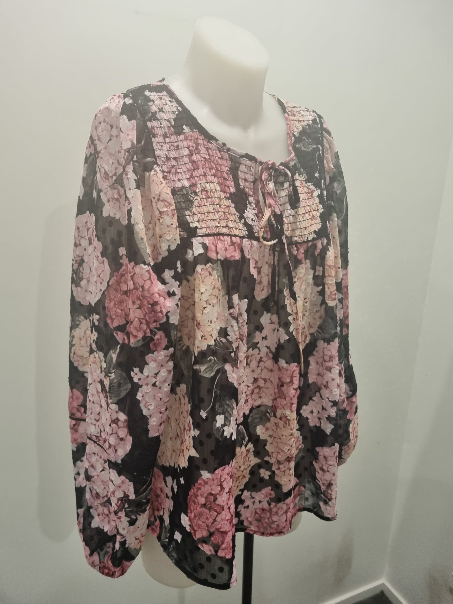 Decjuba Top - Size L