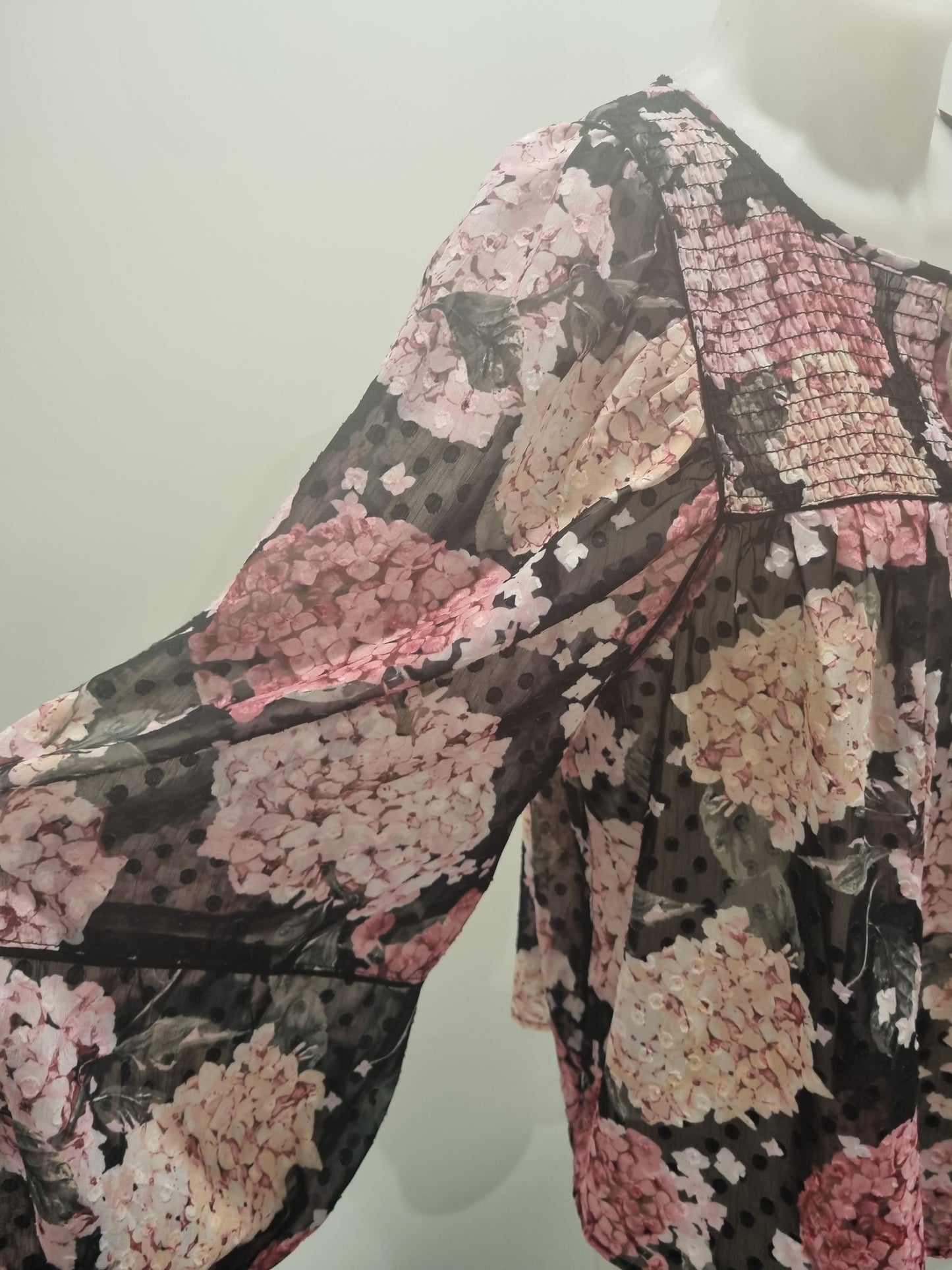 Decjuba Top - Size L