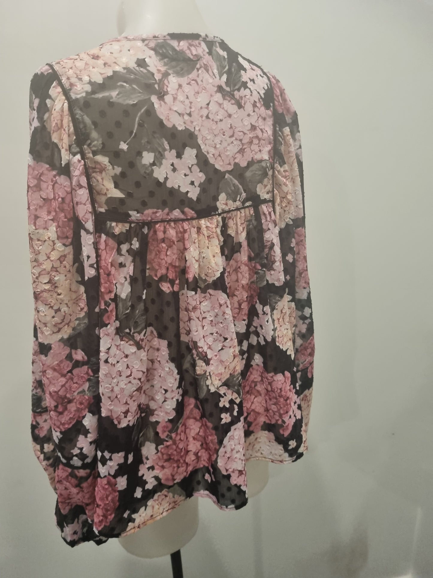 Decjuba Top - Size L