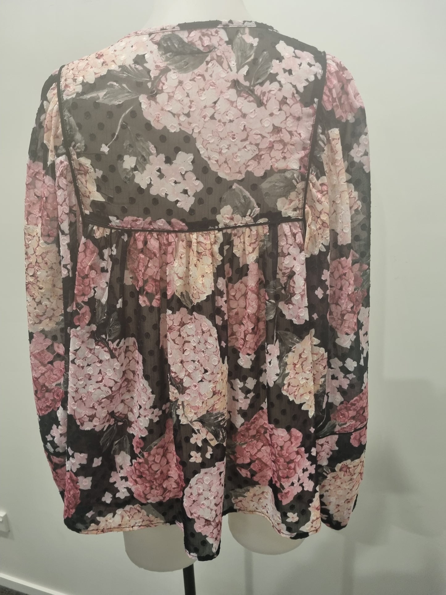 Decjuba Top - Size L