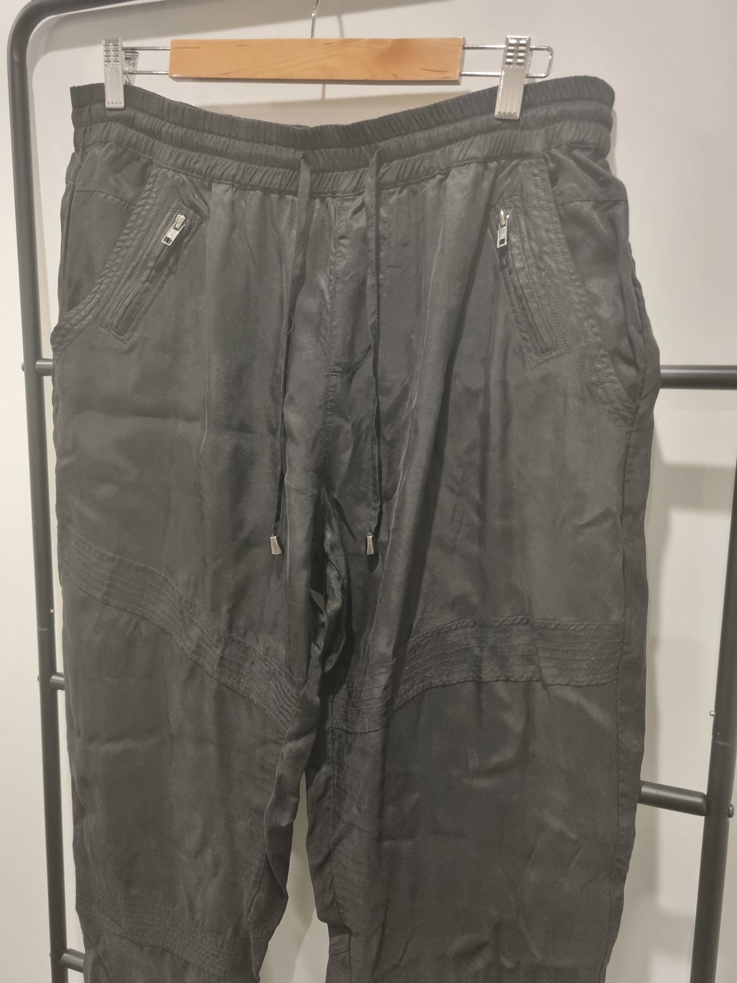Decjuba Pants - Size 14