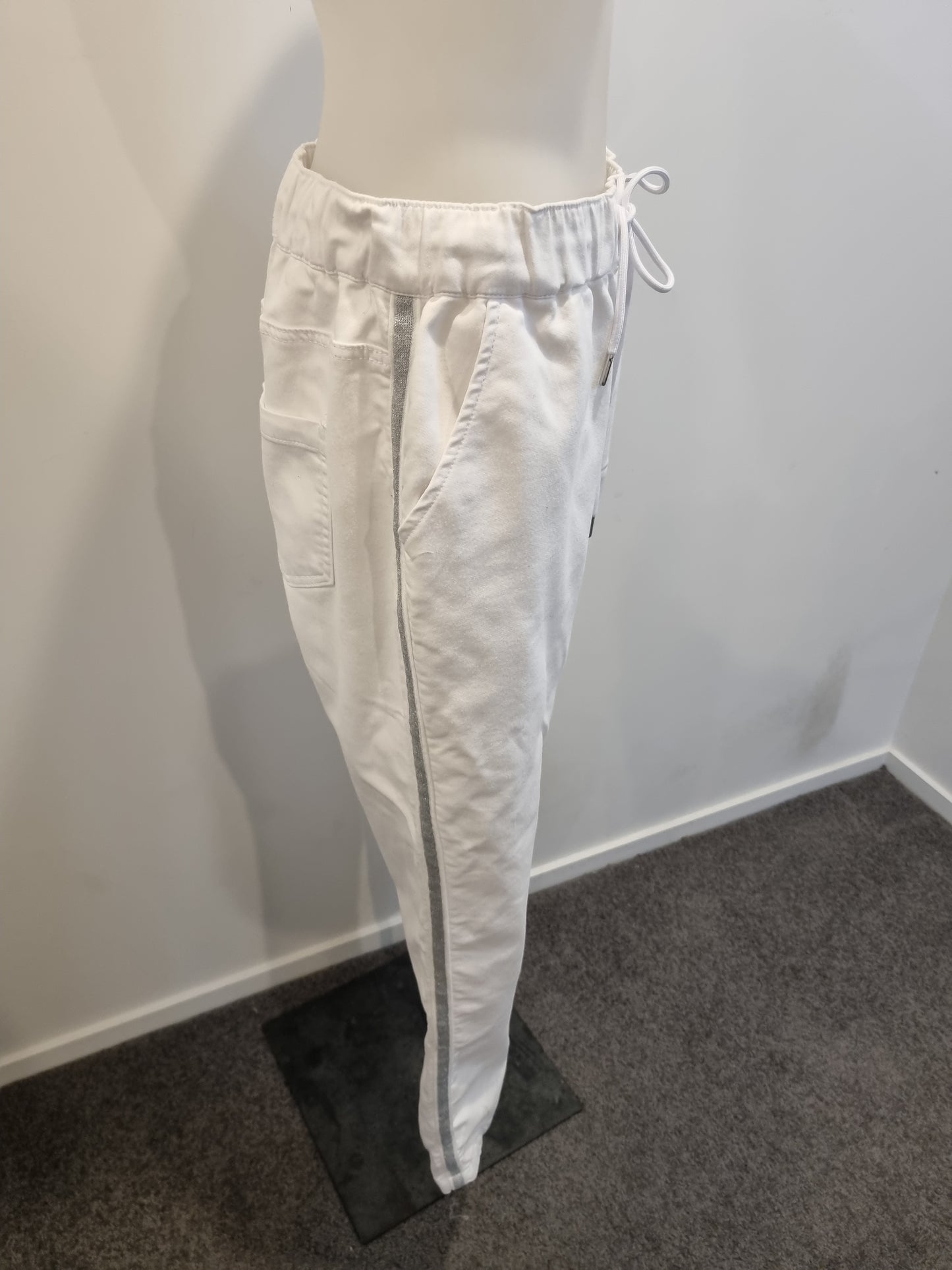 Betty Basics Denim Joggers- Size 10