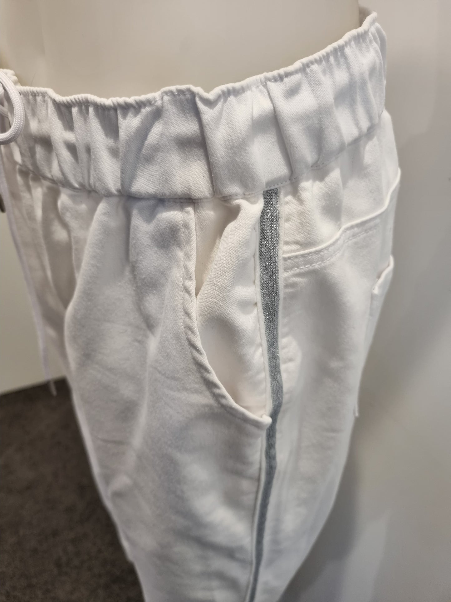 Betty Basics Denim Joggers- Size 10