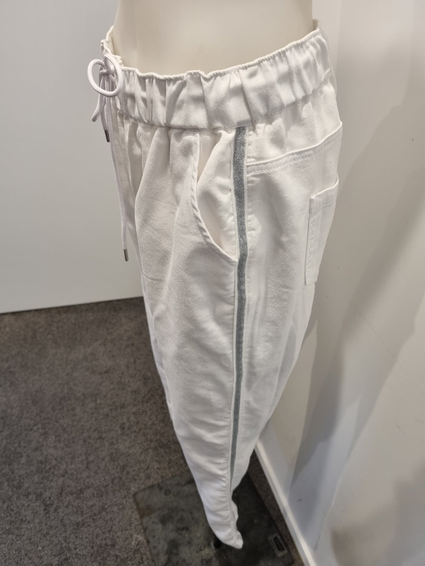 Betty Basics Denim Joggers- Size 10