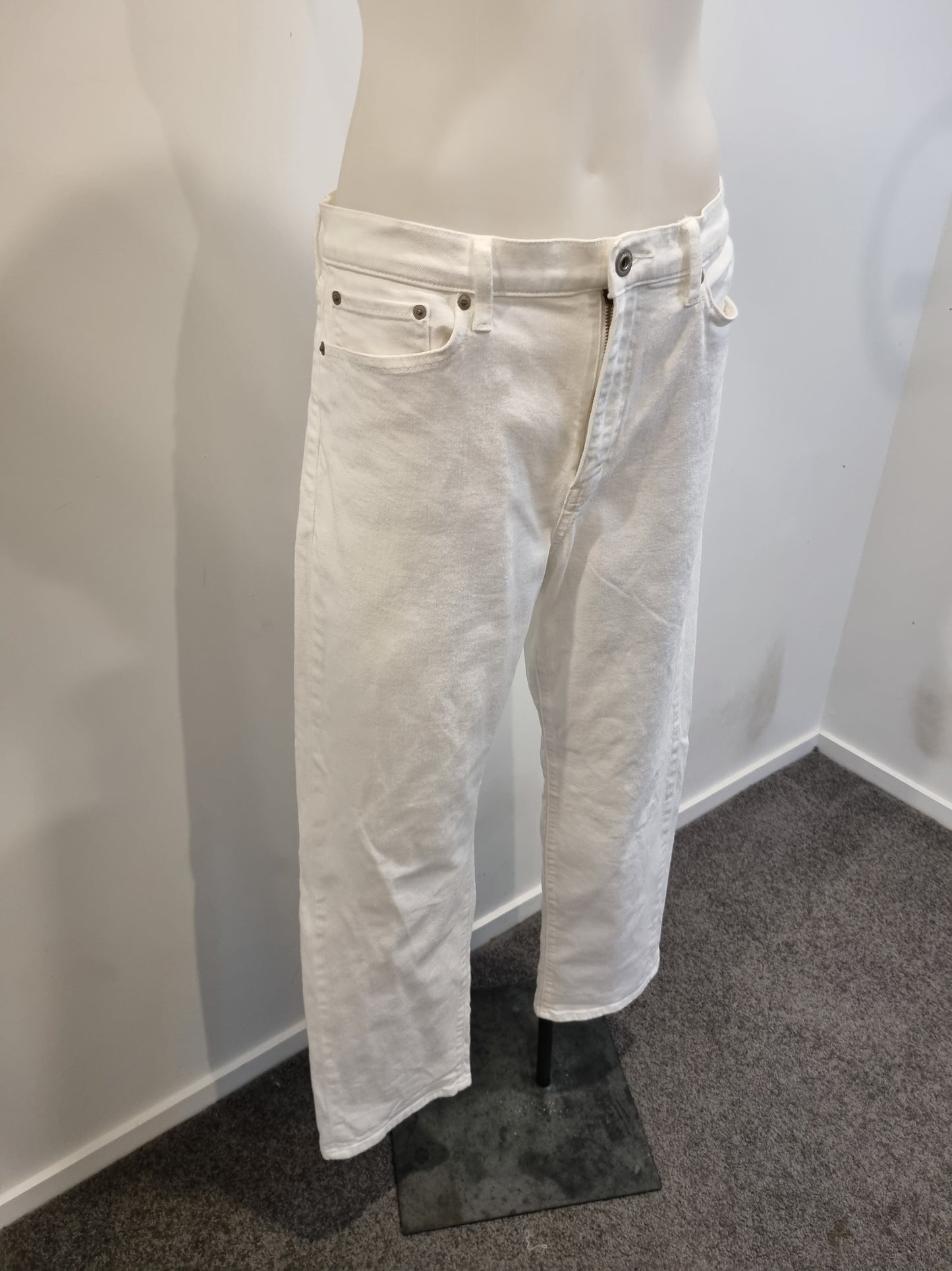 Uniqlo Jeans - Size 28 (10)