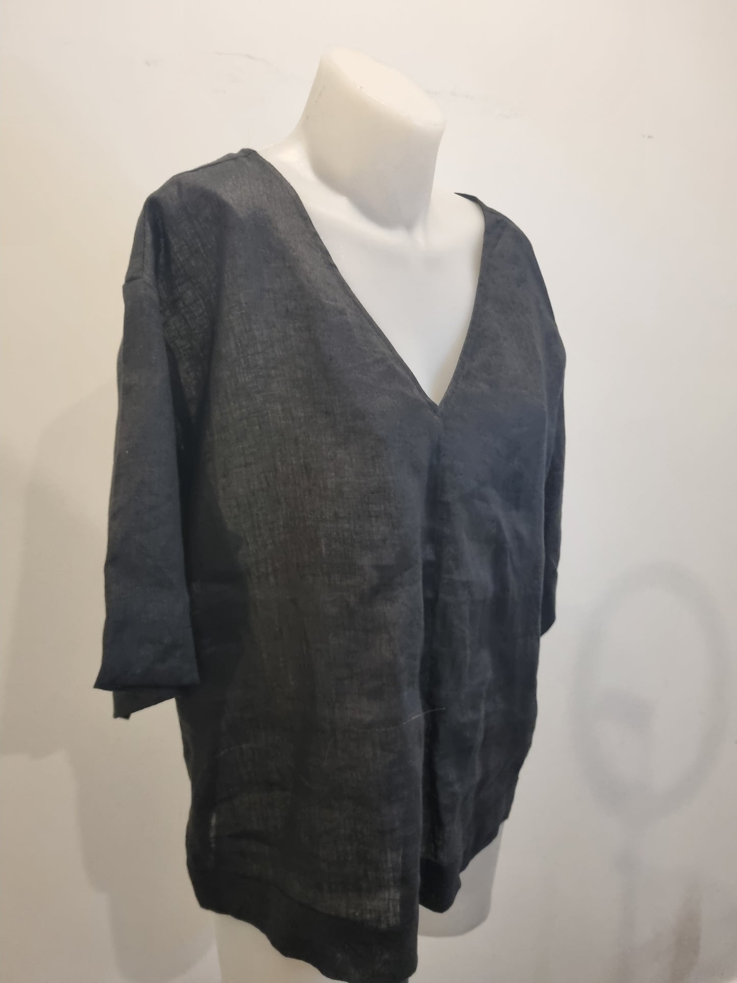Eb & Ive Linen Top - Size S/M
