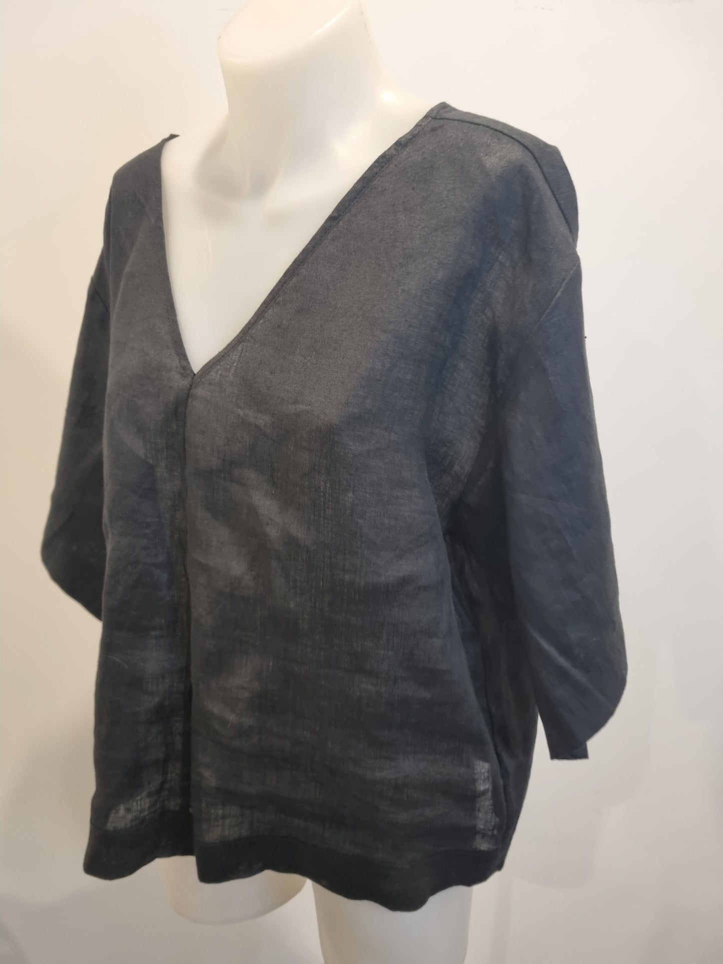 Eb & Ive Linen Top - Size S/M