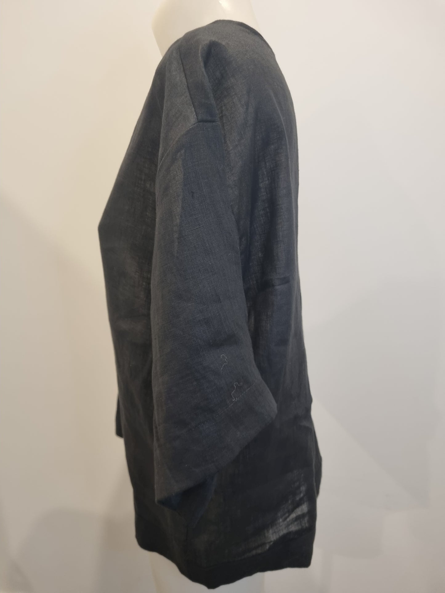 Eb & Ive Linen Top - Size S/M