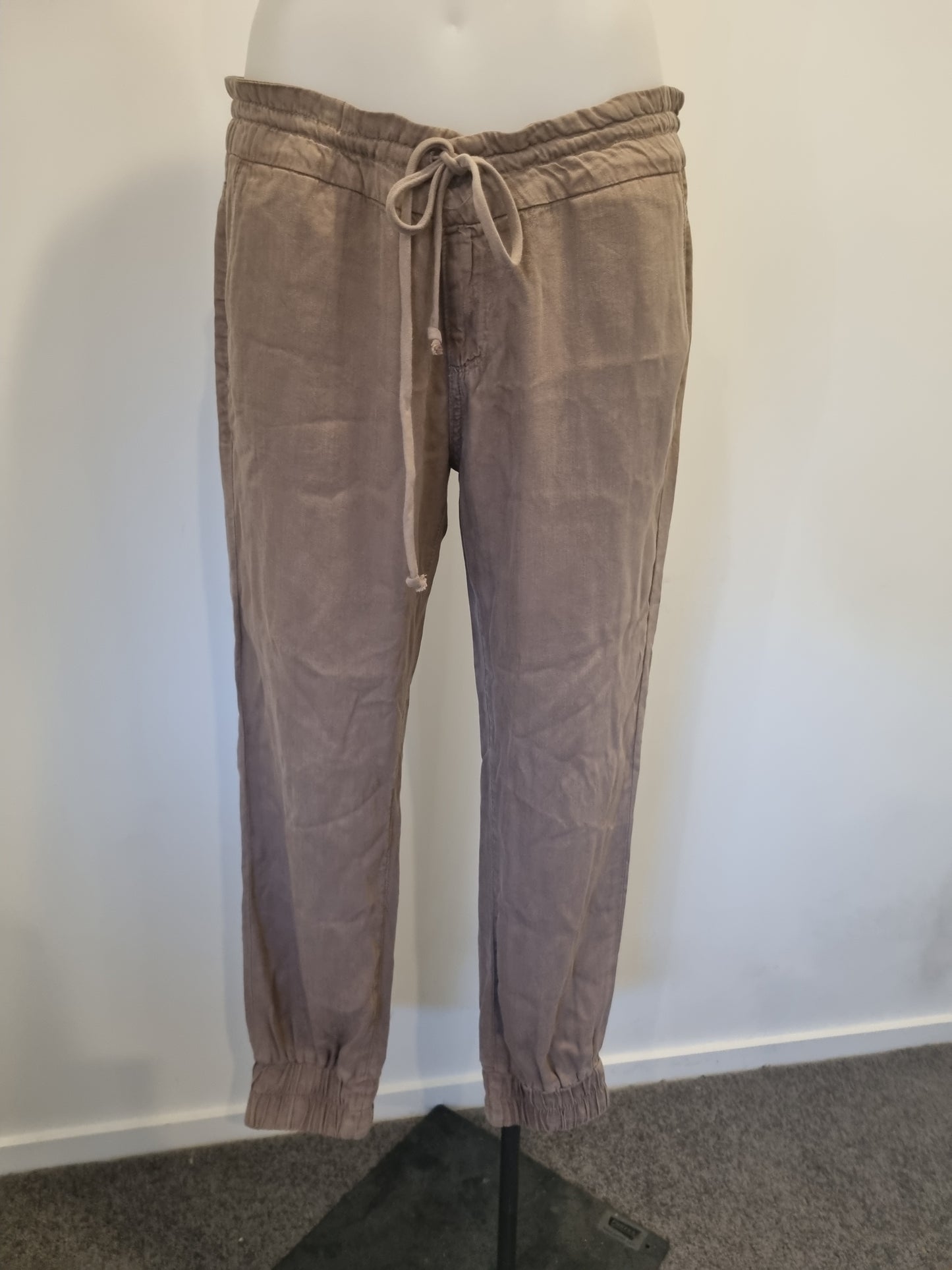 Paige Pants - Size 28 (10)