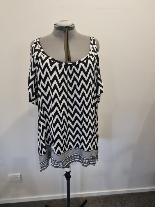 Autograph Top - Size 22