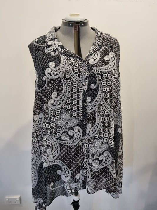 Autograph Sleeveless Top (with Slip) - Size 22