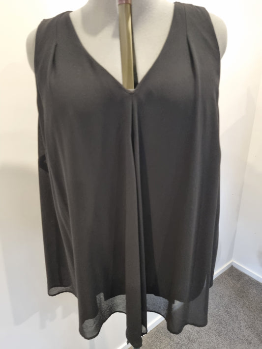 Autograph Sleeveless Top - Size 22
