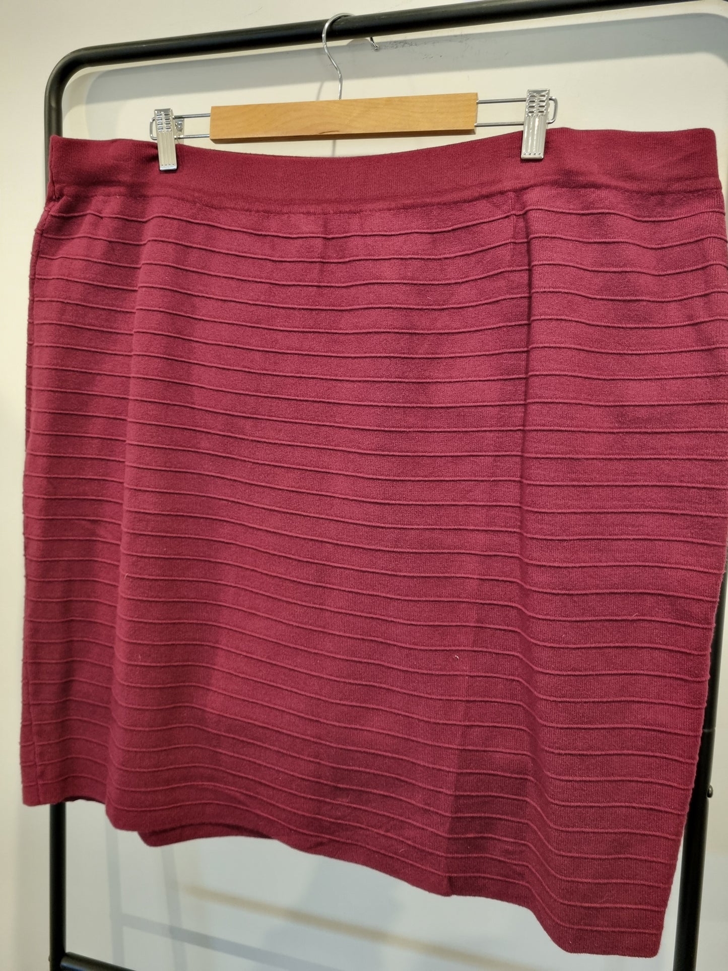 Autograph Skirt - Size 22