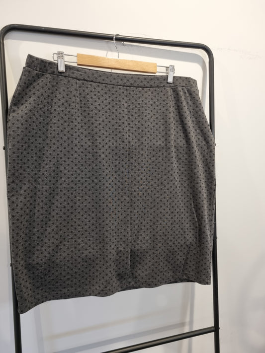 Autograph Skirt - Size 18