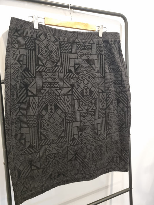 Autograph Skirt - Size 18