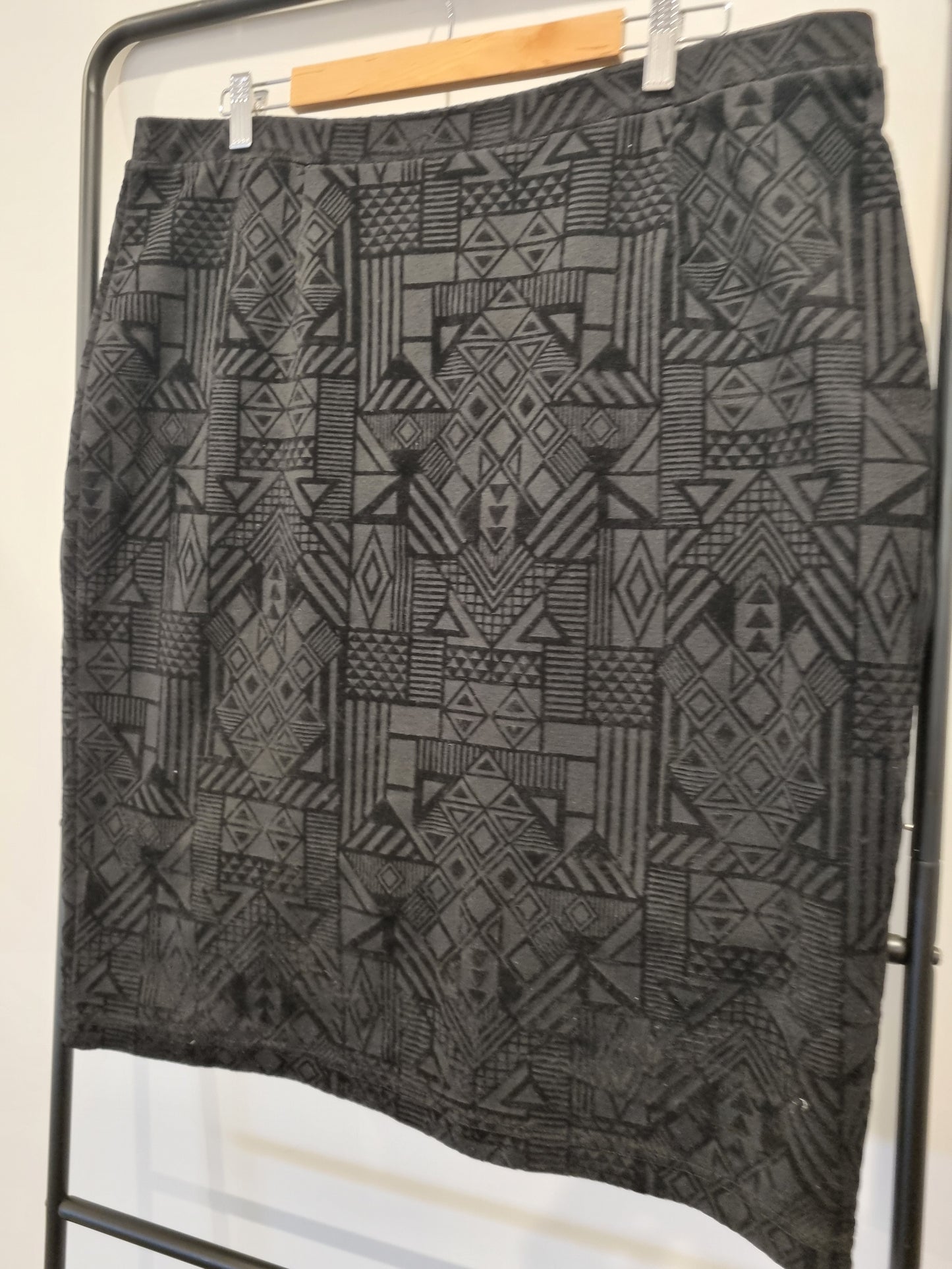 Autograph Skirt - Size 18